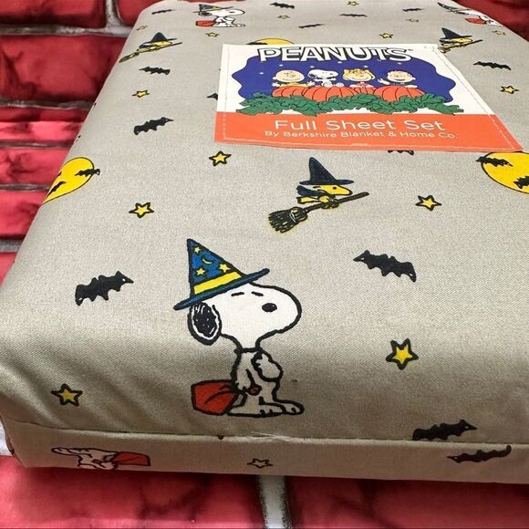 Peanuts Snoopy Halloween full sheet set - Picture 9 of 9